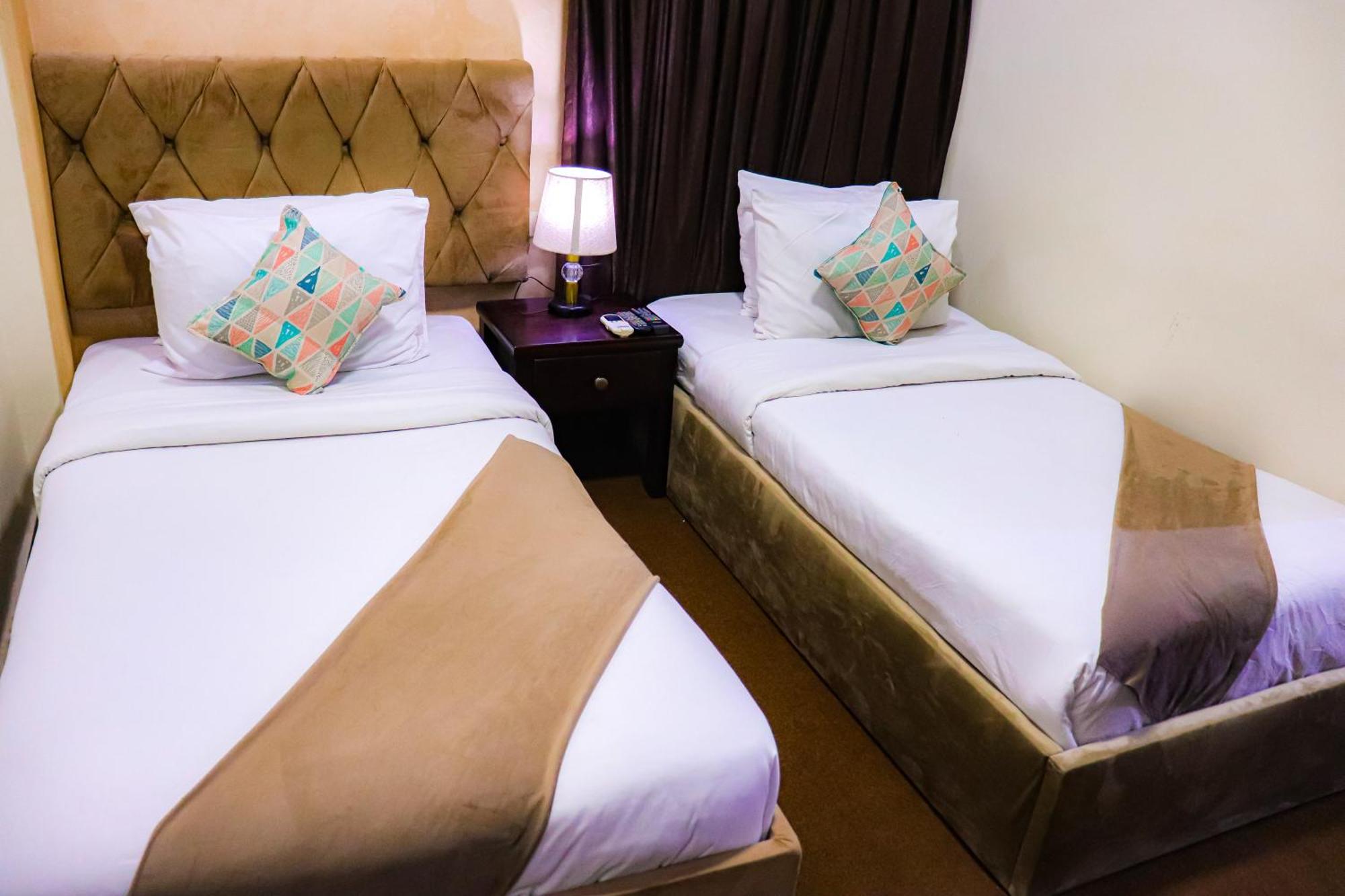 Golden Pyramids Inn Kafret el-Gabal Dış mekan fotoğraf